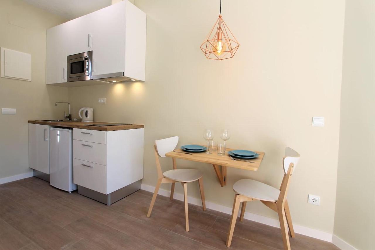 Petit Bijou - Beach Apartment III カステルデフェルス エクステリア 写真