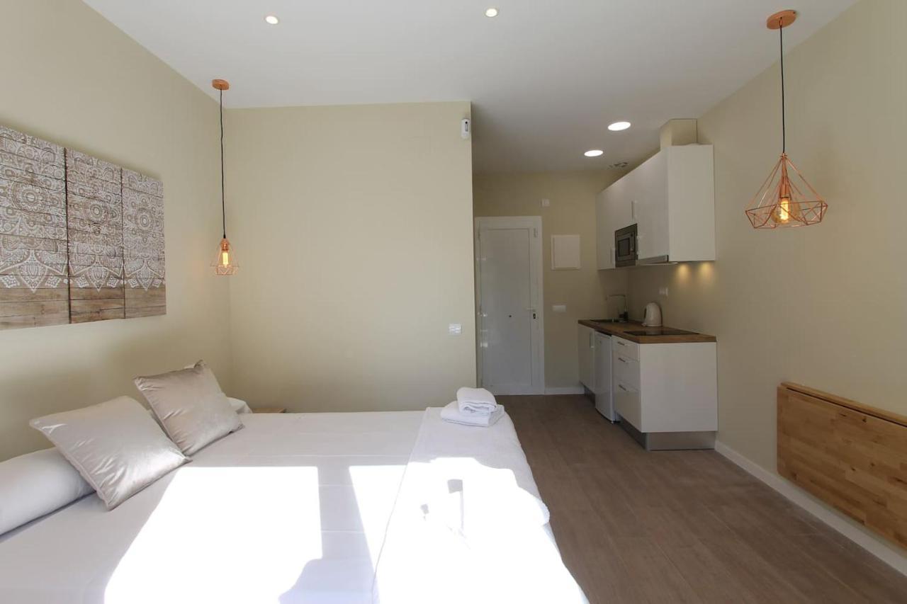 Petit Bijou - Beach Apartment III カステルデフェルス エクステリア 写真